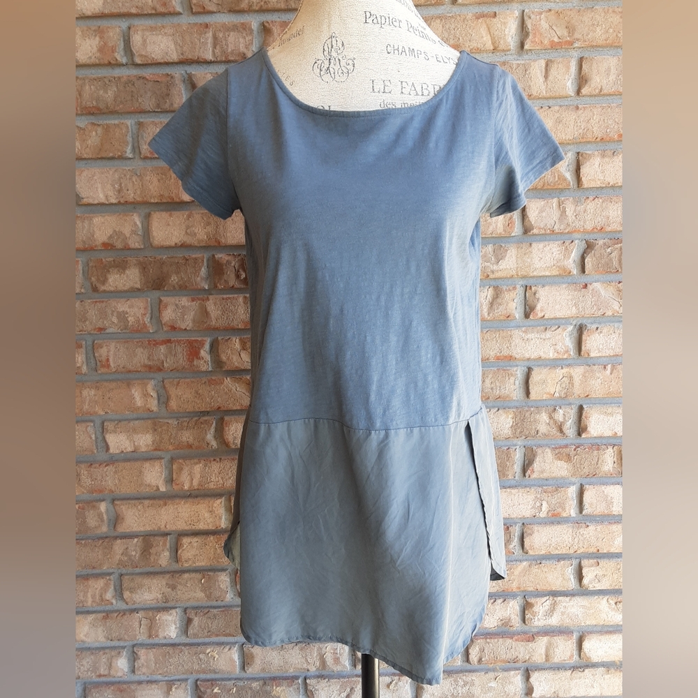 Garnet Hill Short Sleeve Organic Cotton/Silk Tunic Top.